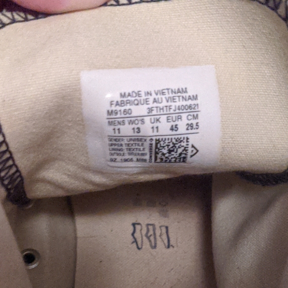 Converse Black and White High-Top Sneakers Men's Size 11 - Picture 5 of 6